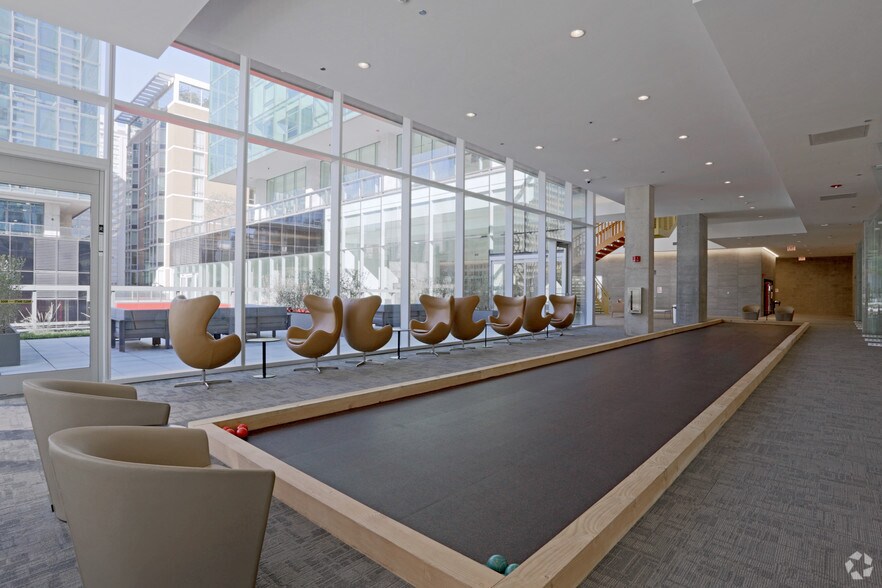 More Photos Of 220 E Illinois St, Chicago Apartments For Lease