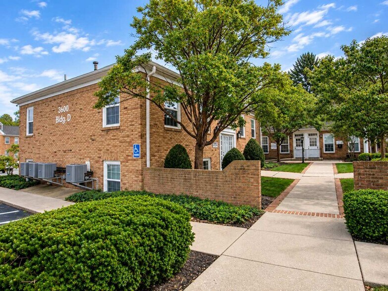 More Photos Of , Columbus Office For Sale