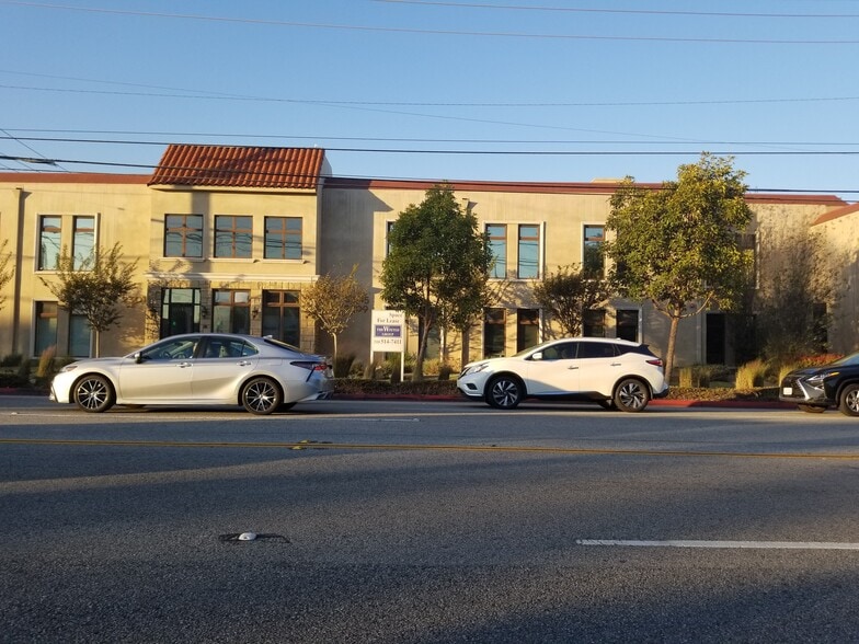 More Photos Of 2301-2323 W 190th St, Redondo Beach Industrial For Lease