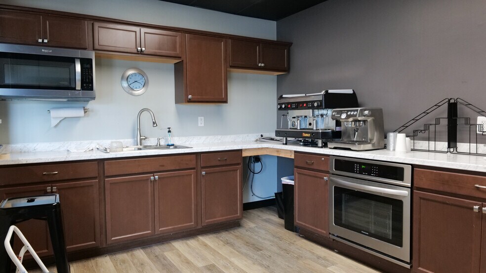 More Photos Of 690 Morgantown Rd, Uniontown Religious Facility For Sale