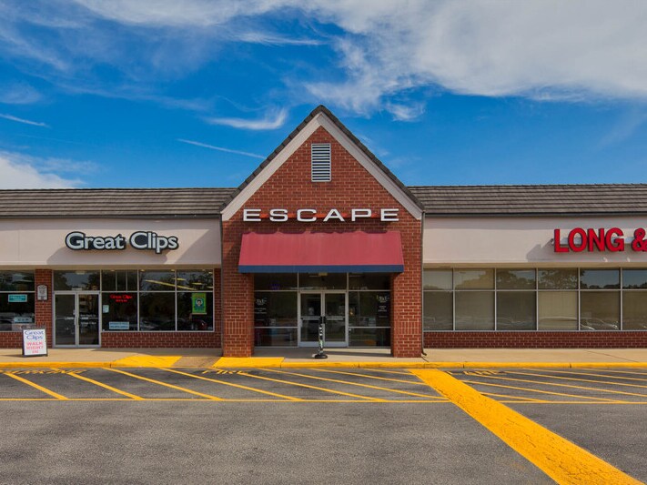 More Photos Of 5007 Victory Blvd, Yorktown General Retail For Lease