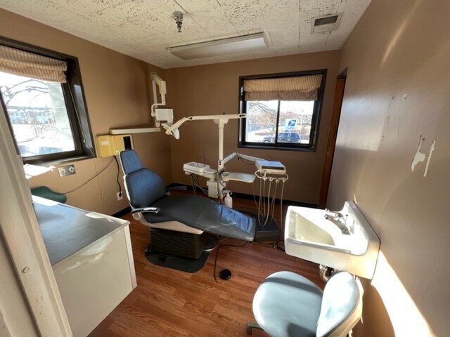 More Photos Of 1795 Main St, Springfield Medical For Sale