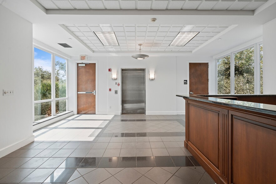 More Photos Of 1735 W Hibiscus Blvd, Melbourne Medical For Lease