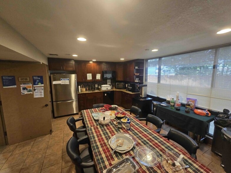 More Photos Of 217 Hillcrest St, Orlando Medical For Sale