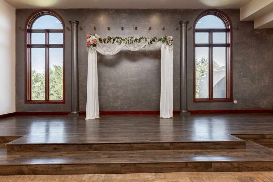 More Photos Of 11200 N Eastern Ave, Oklahoma City Lodge Meeting Hall For Sale