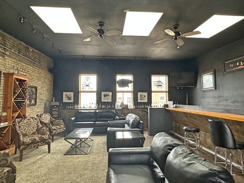 More Photos Of 219 S Main St, Fort Atkinson Bar For Sale