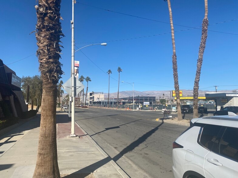 More Photos Of 45895 Oasis St, Indio Office For Lease