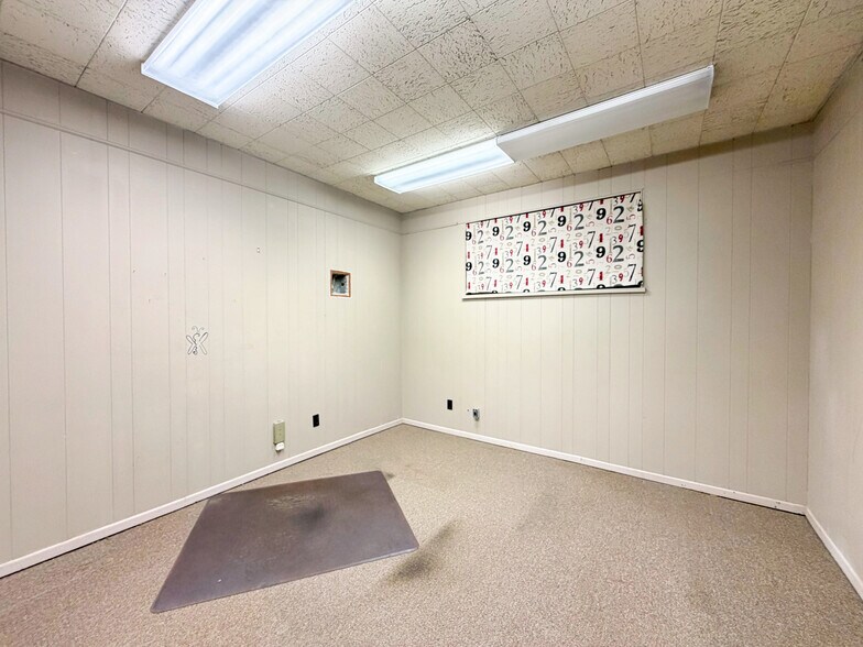 More Photos Of 906 Wilson St NE, Decatur Coworking Space