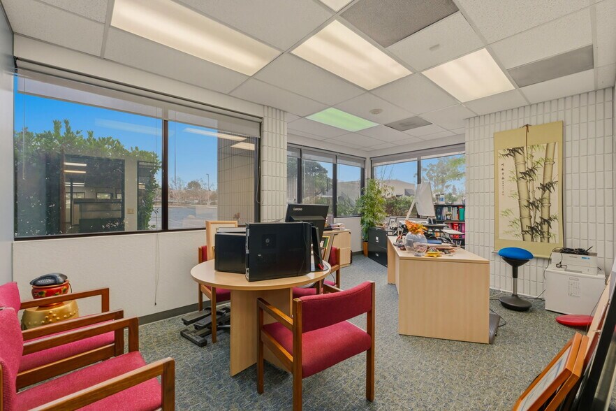 More Photos Of 992 S De Anza Blvd, San Jose Office For Lease