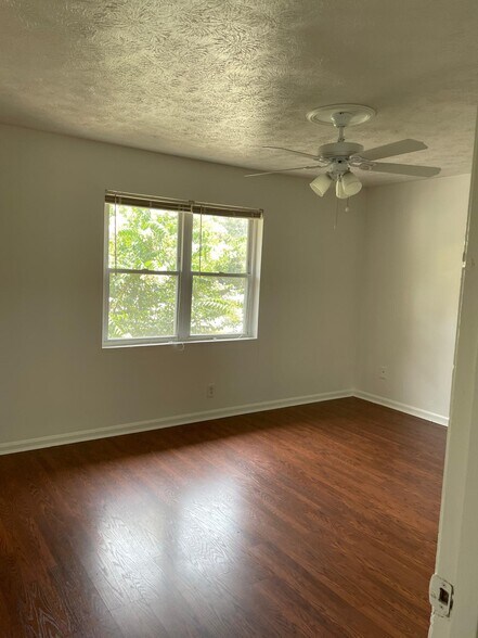 More Photos Of 393 Stone Mountain St, Lawrenceville Apartments For Sale