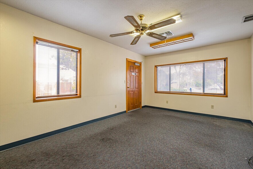 More Photos Of 6275 Thornton Ave, Newark Medical For Sale