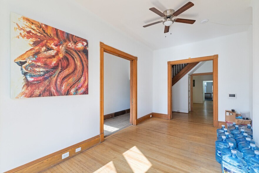 More Photos Of 34 E 25th St, Baltimore Office Residential For Sale