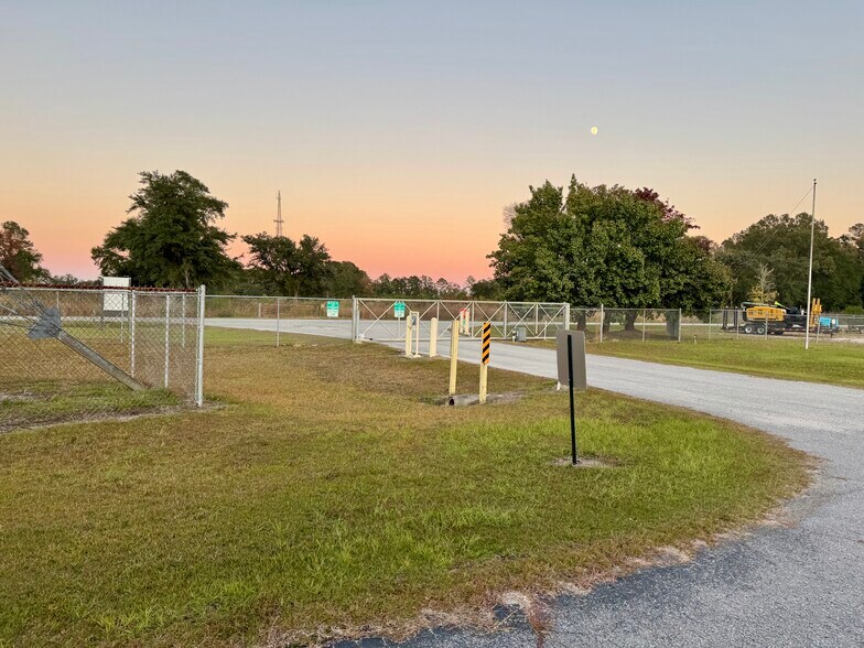 More Photos Of 468 Nelson Ferry Rd, Moncks Corner Land For Lease