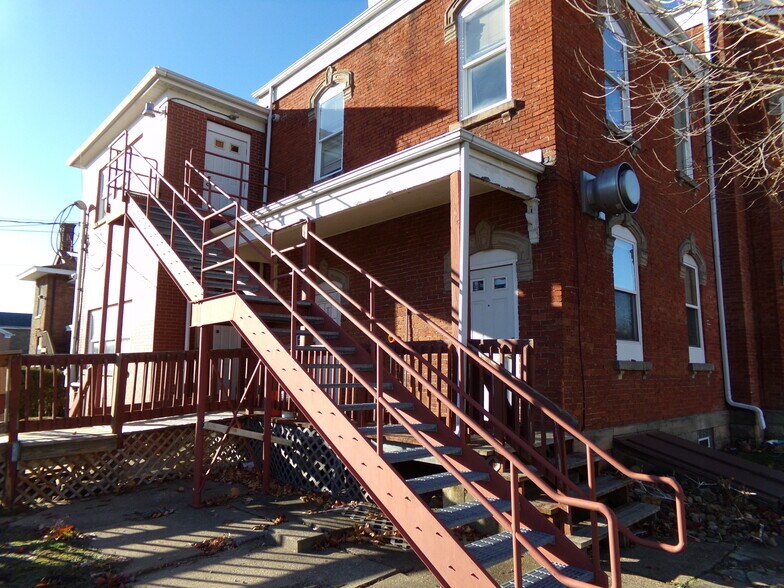 More Photos Of 721 Lincoln Way E, Massillon Office Residential For Sale