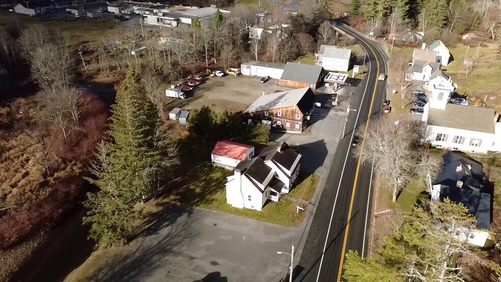 More Photos Of 2072 Main st, Londonderry Apartments For Sale