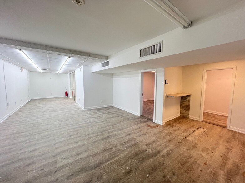 More Photos Of 4317-4319 Bergen Tpke, North Bergen Storefront Retail Residential For Lease