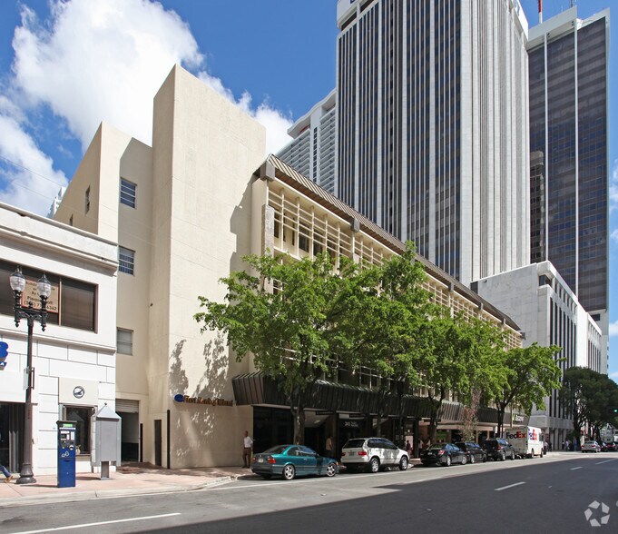 More Photos Of 235 SE 1st St, Miami Office For Lease