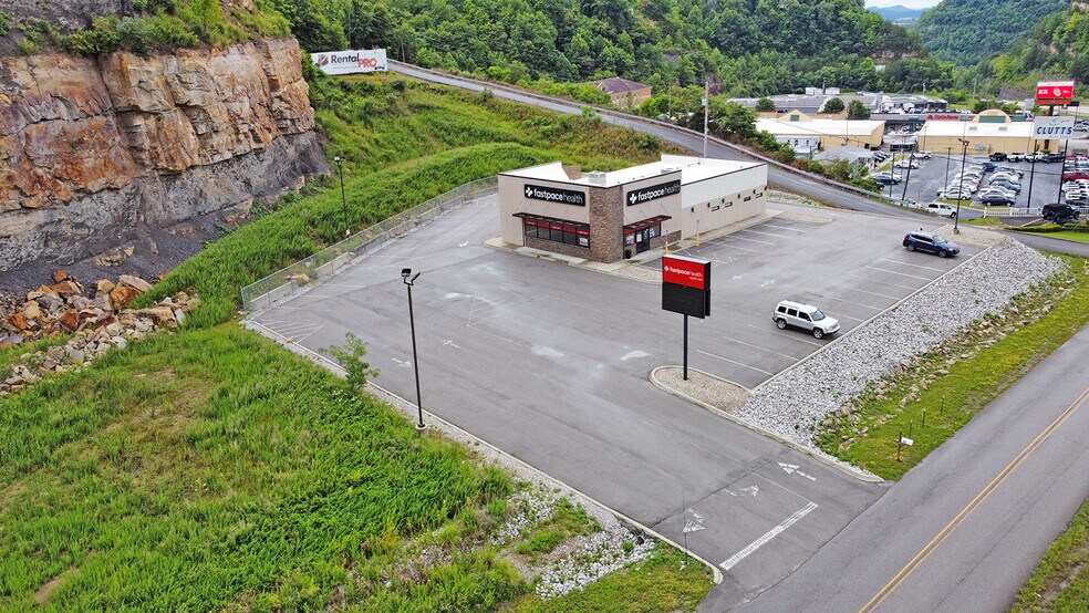 More Photos Of 60 Fitz Gilbert Rd, Hazard Healthcare For Lease