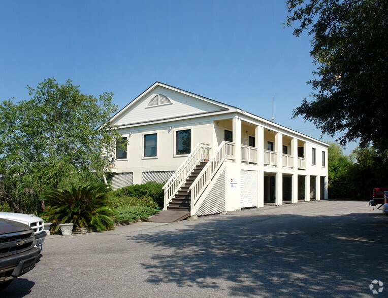 More Photos Of 975 Morrison Dr, Charleston Office For Sale