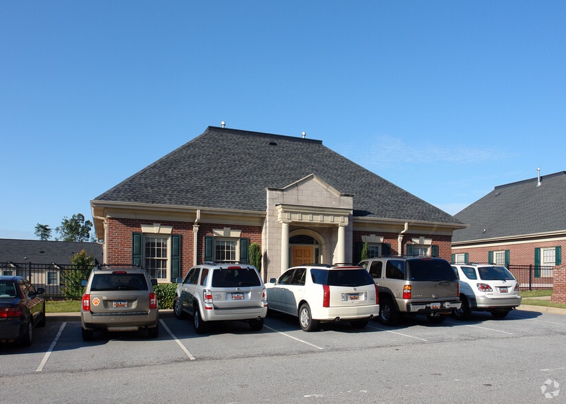 More Photos Of 420 The Parkway, Greer Office Residential For Lease