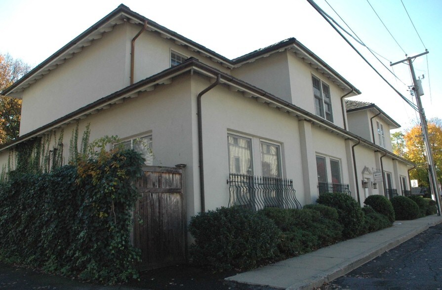 Primary Photo Of 49-63 John St, Southport Office Residential For Lease