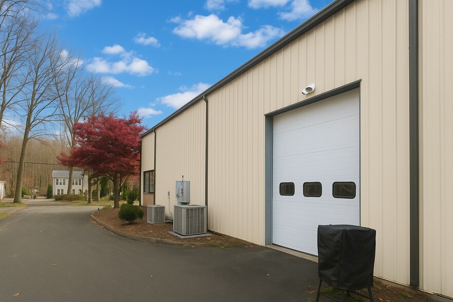 More Photos Of 325 Riggs St, Oxford Warehouse For Sale