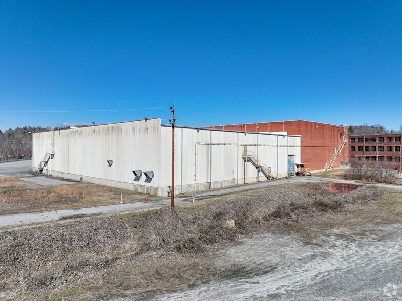 More Photos Of 315 Elizabeth St NW, Lenoir Manufacturing For Lease