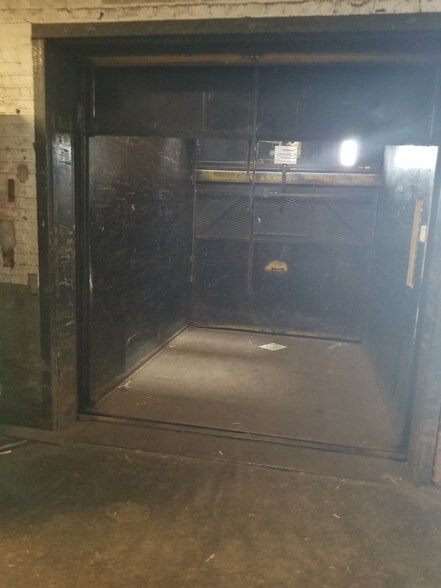 More Photos Of 2 Mill St, Cornwall Warehouse For Sale