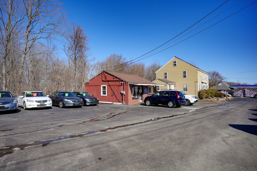 More Photos Of 7 Belmont St, Northborough Freestanding For Sale