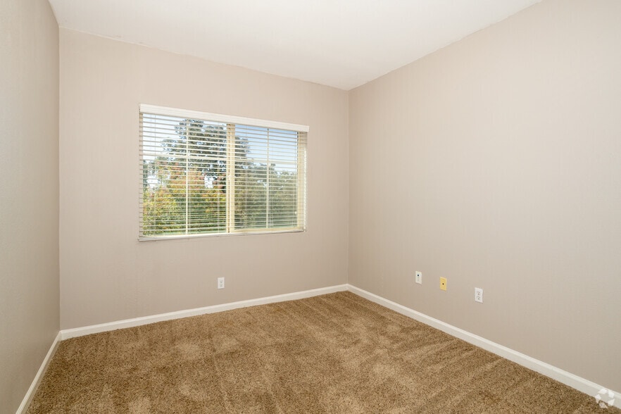 More Photos Of 1666 Da Vinci Ct, Davis Apartments For Sale