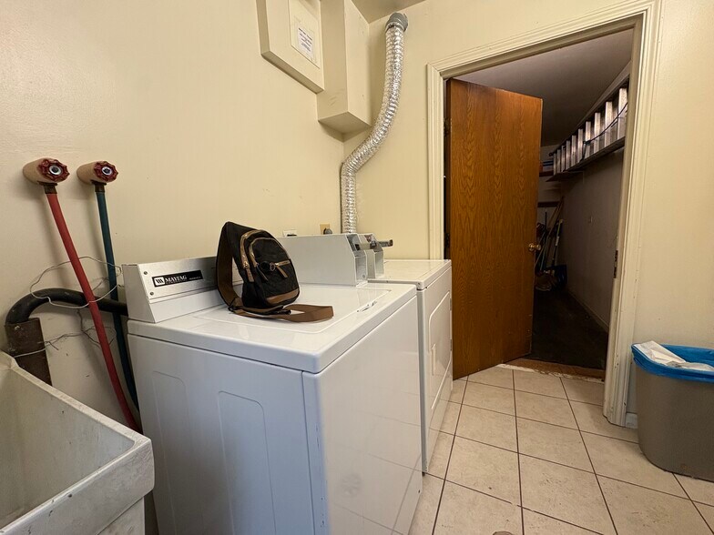 More Photos Of 1766 W Granville Ave, Chicago Apartments For Sale
