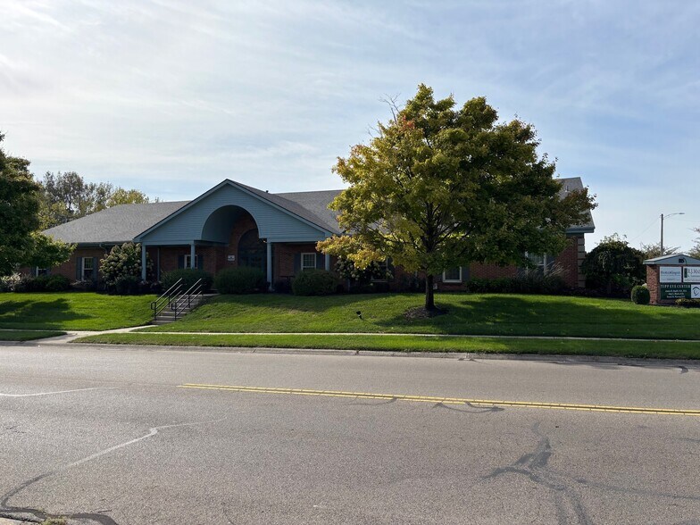More Photos Of 115 S Tippecanoe Dr, Tipp City Office For Lease