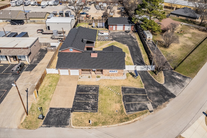 More Photos Of 120 Acuff Ln, Colleyville Medical For Sale