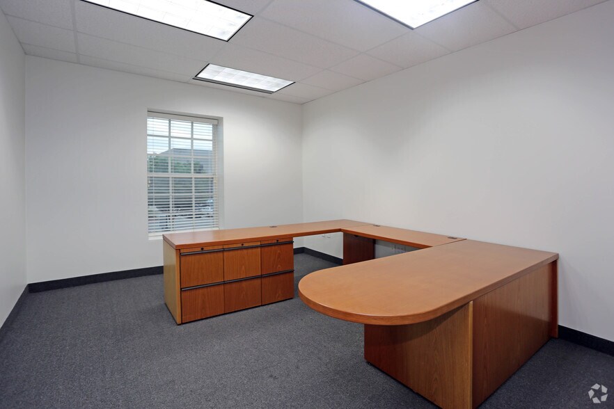 More Photos Of 6500 N Belt Line Rd, Irving Office For Lease
