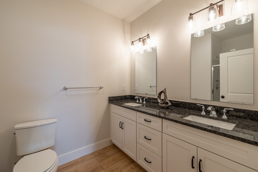 More Photos Of 57 Long Point Rd, Lakeville Specialty For Sale