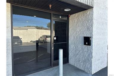 More Photos Of 8000-8010 Wheatland Ave, Sun Valley Manufacturing For Sale