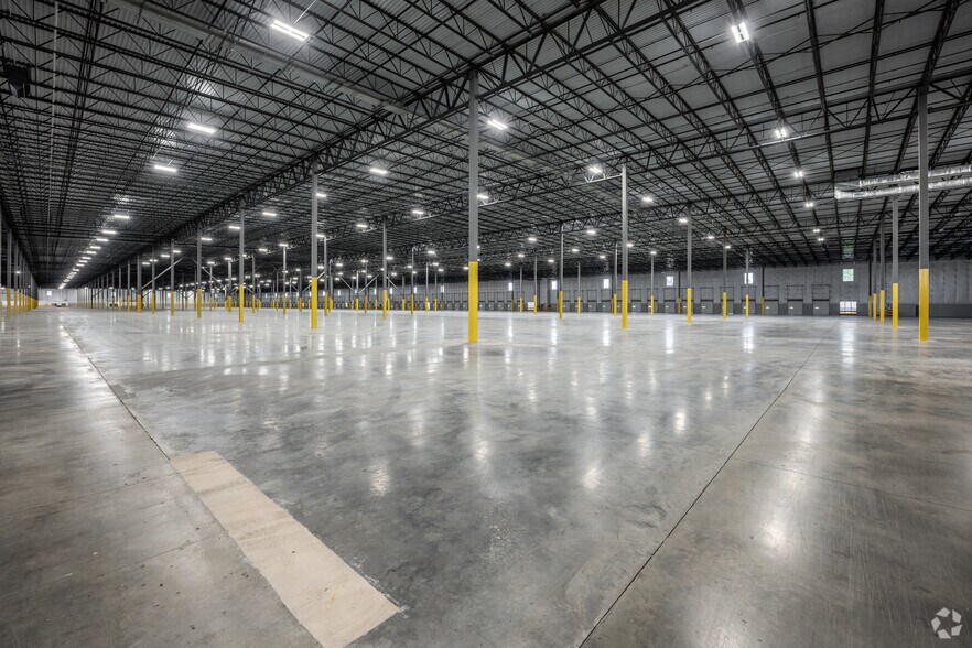 More Photos Of 610 Chelsea Rd, Aberdeen Warehouse For Lease