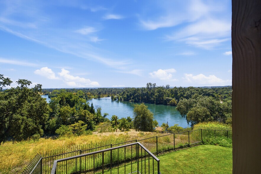 More Photos Of 5000 Bechelli Ln, Redding Office For Sale