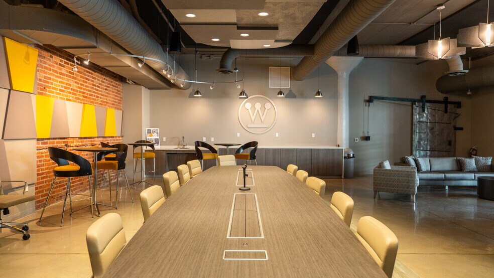 More Photos Of 469 N Sharpsville Ave, Sharon Industrial For Sale