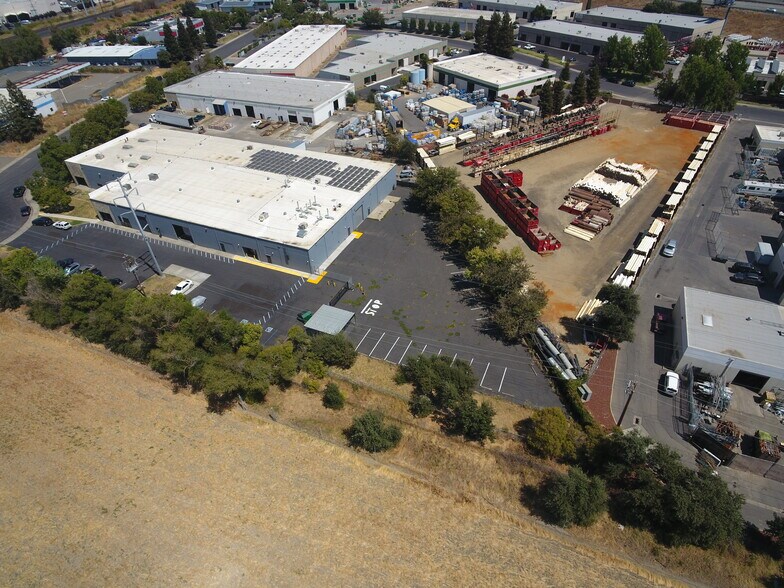 More Photos Of 3959-3971 Commerce Dr, West Sacramento Warehouse For Sale