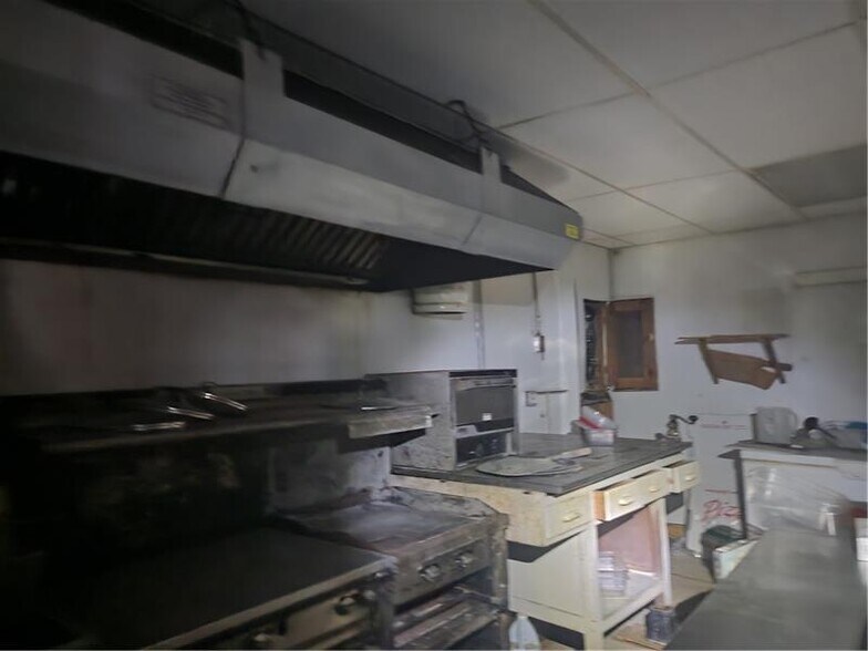 More Photos Of 10 E 3rd Ave, Saltsburg Freestanding For Sale