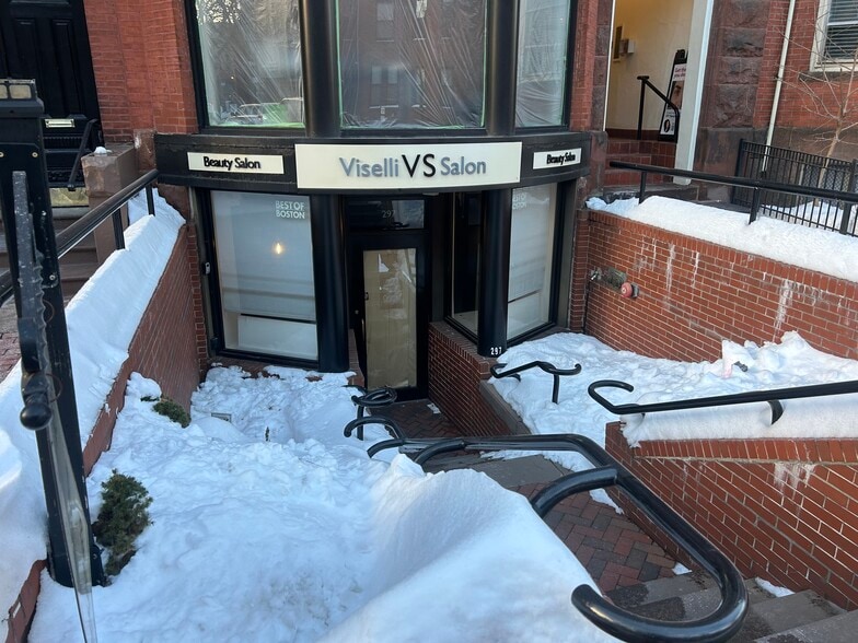 More Photos Of 297 Newbury St, Boston Storefront Retail Office For Lease