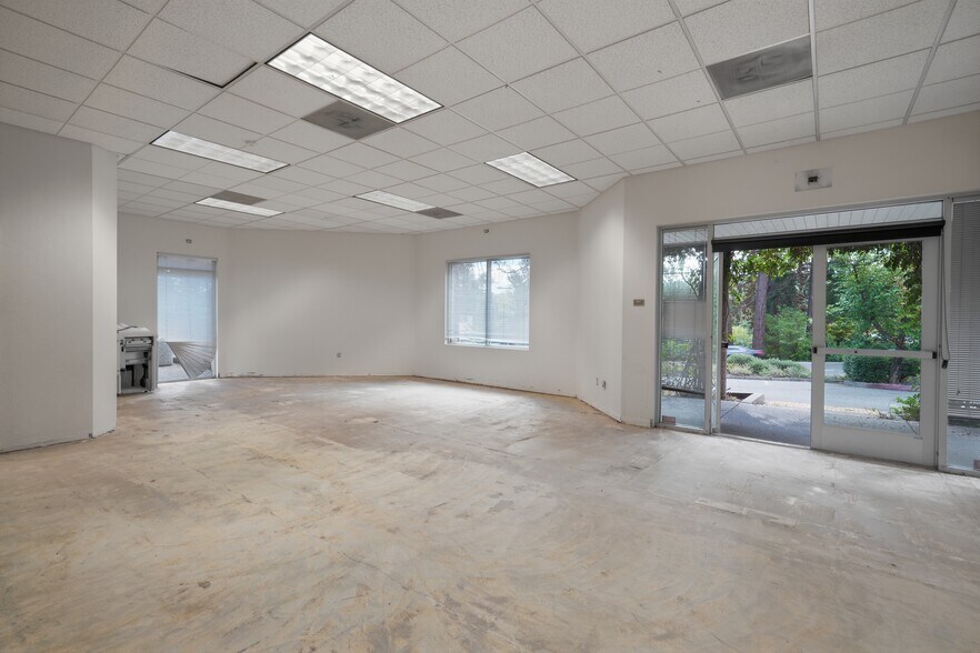 More Photos Of 112 Nevada City Hwy, Nevada City Office For Sale