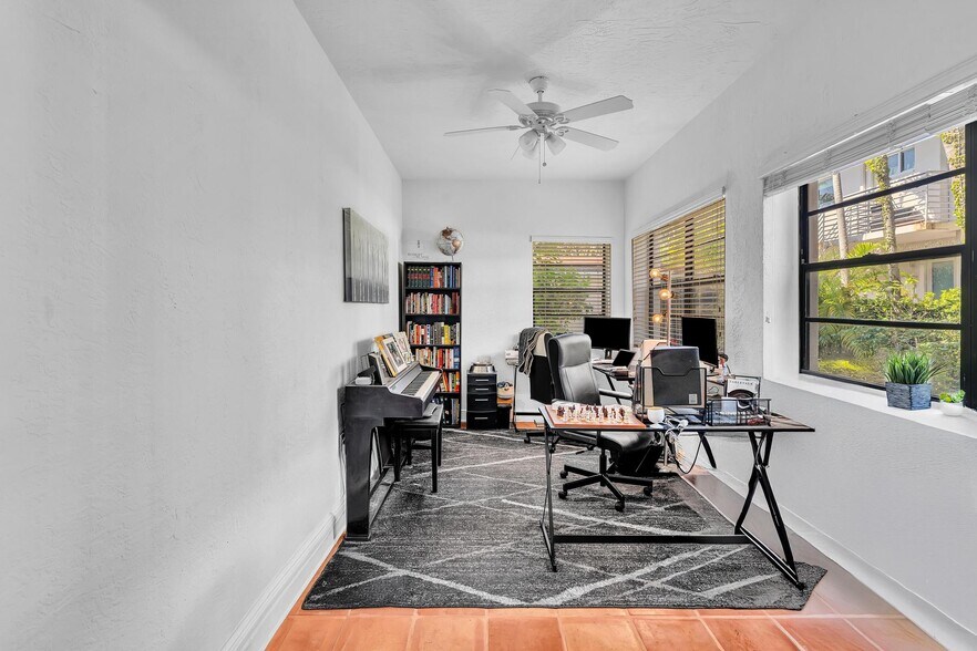 More Photos Of 836 W 40th St, Miami Beach Apartments For Sale