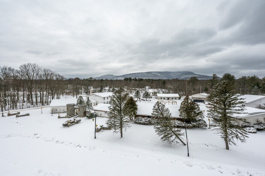 More Photos Of 4858 Route 32, Catskill Hotel For Lease