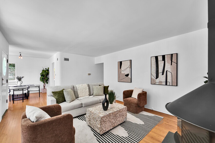 More Photos Of 4227 Van Nuys Blvd, Sherman Oaks Apartments For Sale