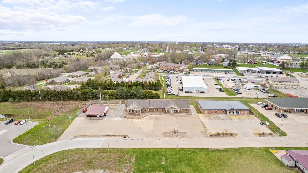 More Photos Of 616 Lana Dr, Cameron Office For Sale