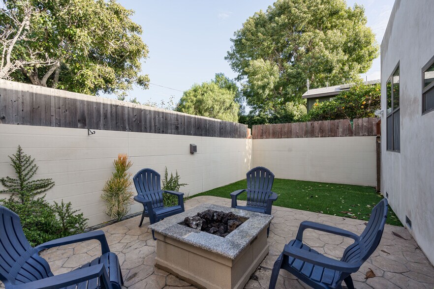 More Photos Of 3718 S Barrington Ave, Los Angeles Rehabilitation Center For Lease