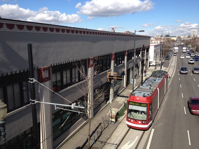 Primary Photo Of 1305-1337 SE M L King Blvd, Portland Office For Lease