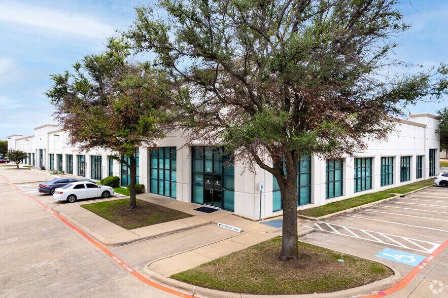 More Photos Of 6501 Windcrest Dr, Plano Unknown For Lease